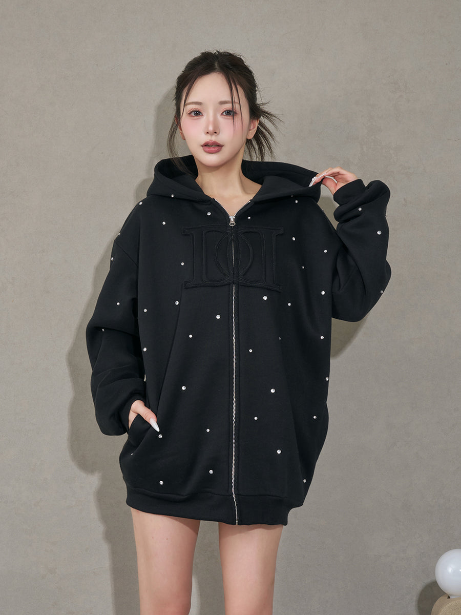 モデル：158cm（着用サイズ：FREE　着用カラー：BLK）