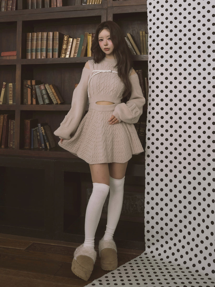 モデル：158cm（着用サイズ：FREE　着用カラー：BEG）