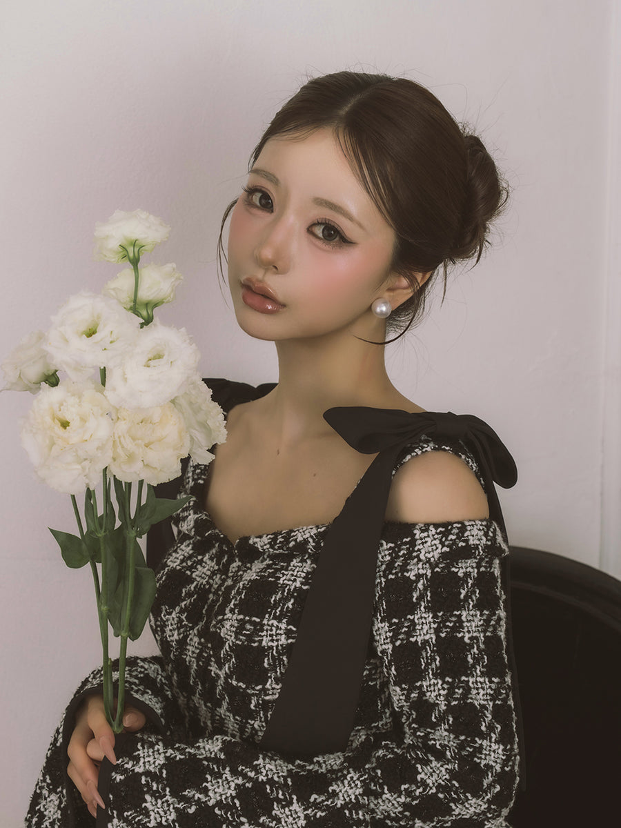 モデル：158cm（着用サイズ：FREE　着用カラー：BLK）