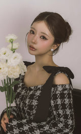 モデル：158cm（着用サイズ：FREE　着用カラー：BLK）
