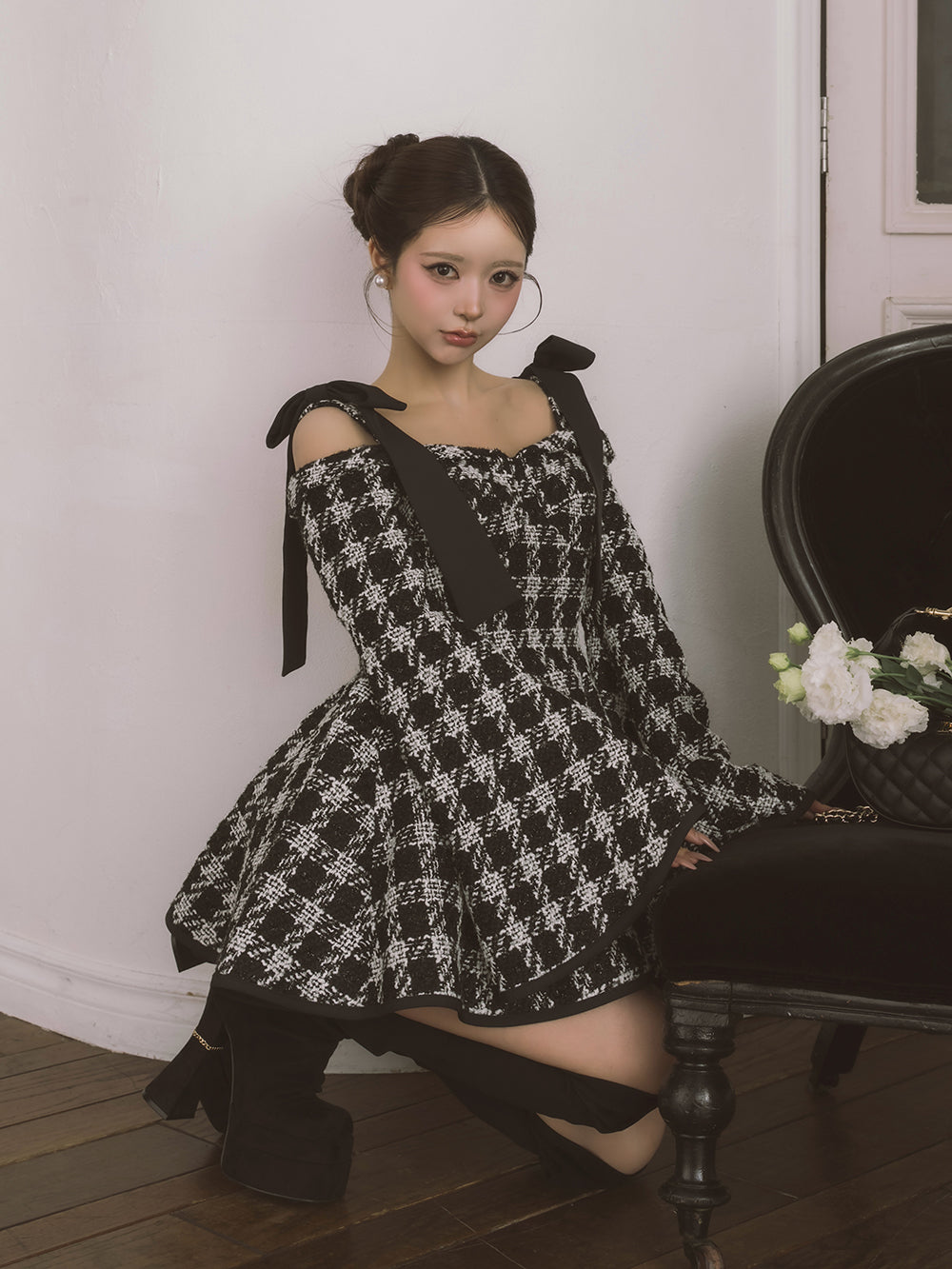 モデル：158cm（着用サイズ：FREE　着用カラー：BLK）
