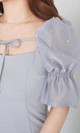 モデル：158cm（着用サイズ：FREE　着用カラー：SAX）