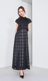 モデル：163cm（着用サイズ：FREE　着用カラー：BLK）