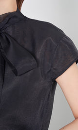 モデル：163cm（着用サイズ：FREE　着用カラー：BLK）