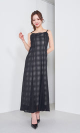 モデル：163cm（着用サイズ：FREE　着用カラー：BLK）