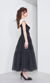 モデル：158cm（着用サイズ：FREE　着用カラー：BLK）