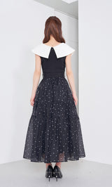 モデル：158cm（着用サイズ：FREE　着用カラー：BLK）