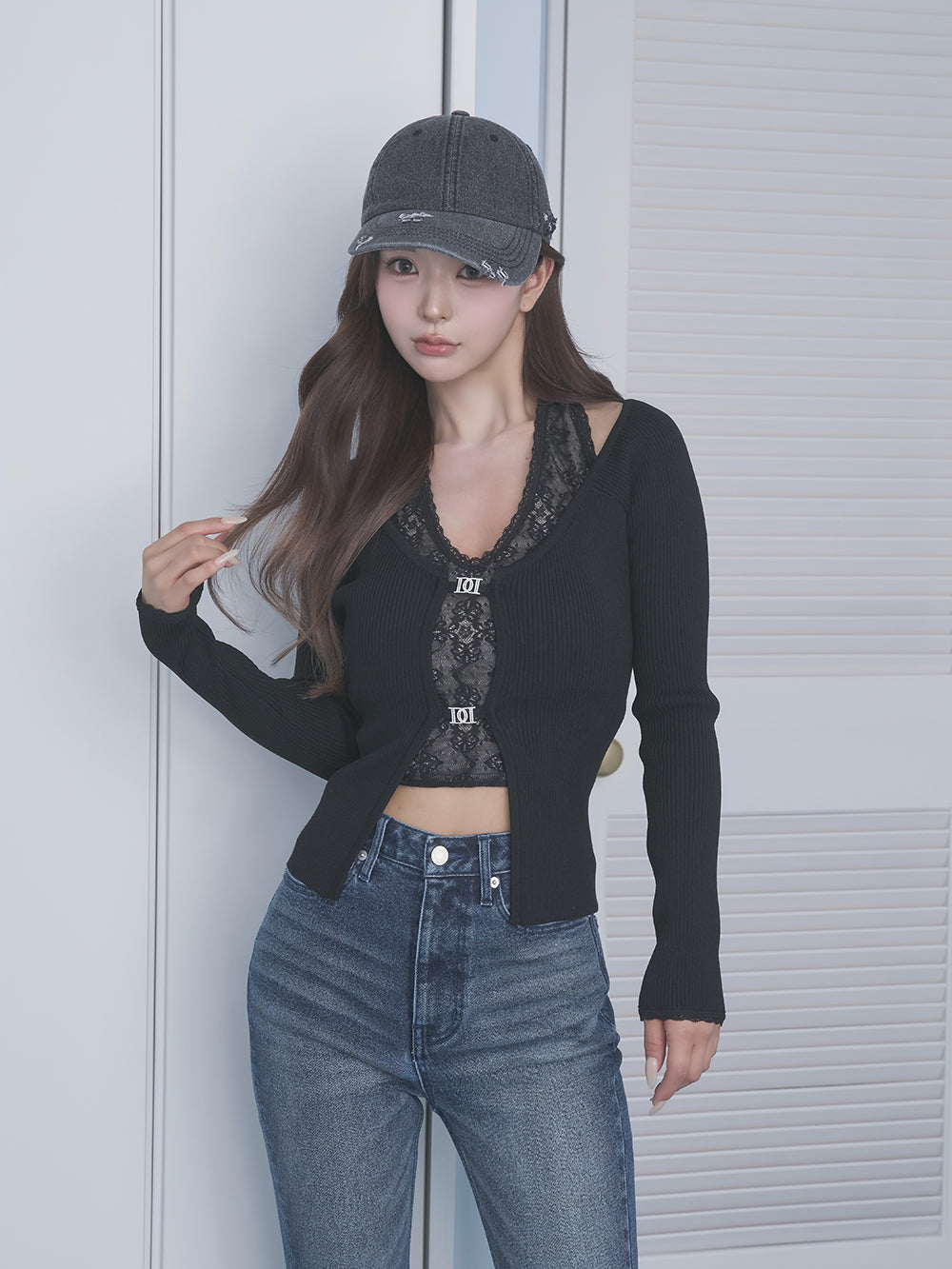 モデル：158cm（着用サイズ：FREE　着用カラー：BLK）