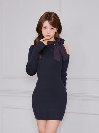 モデル：158cm（着用サイズ：FREE　着用カラー：NVY）