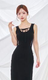 モデル：158cm（着用サイズ：FREE　着用カラー：BLK）