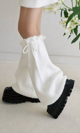 モデル：158cm（着用サイズ：FREE　着用カラー：WHT）