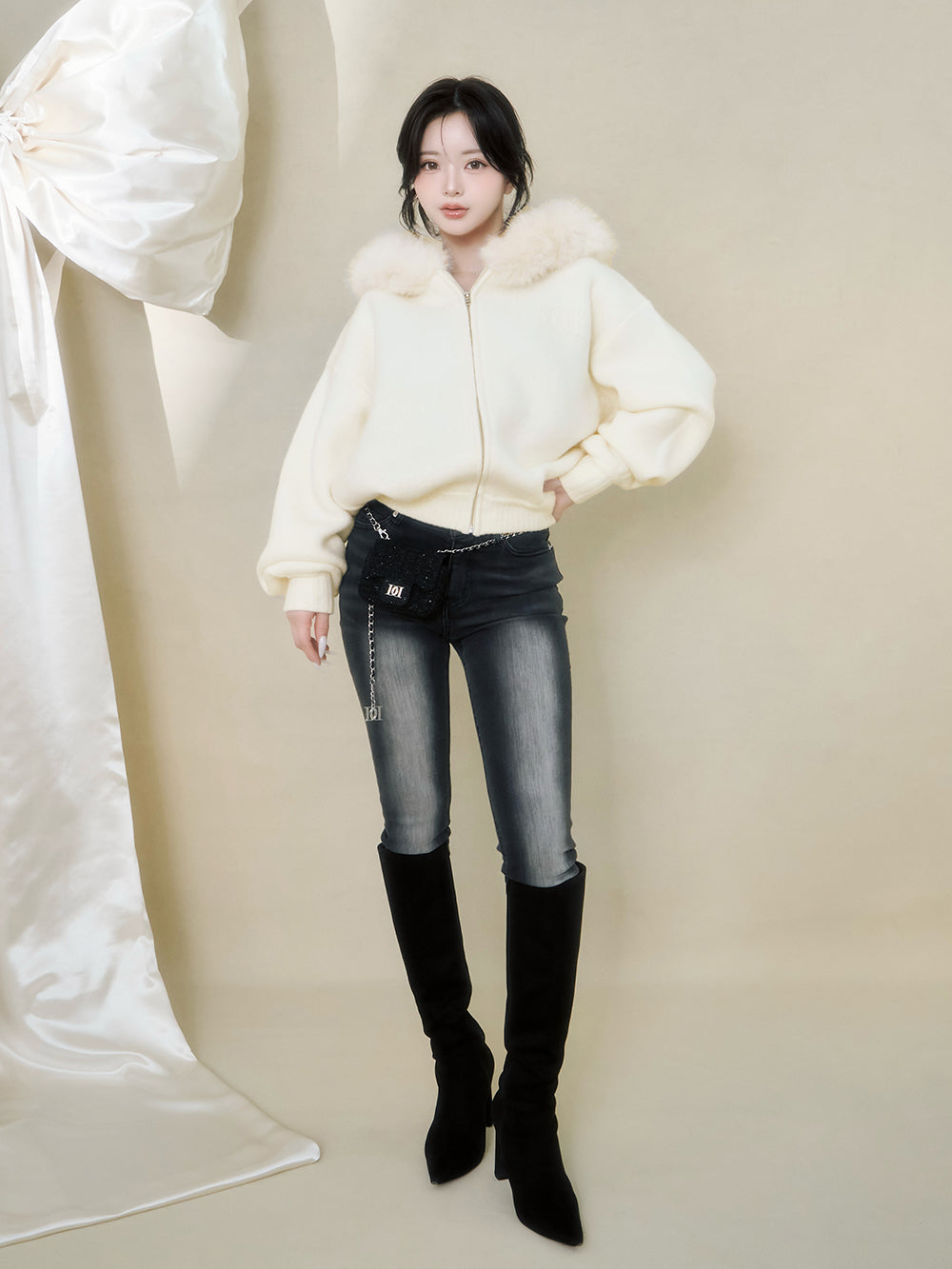 モデル：158cm（着用サイズ：FREE　着用カラー：IVO）