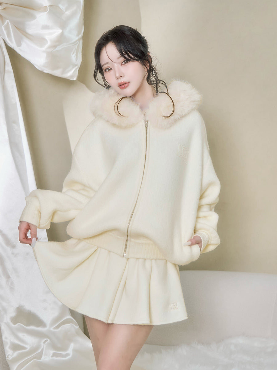 モデル：158cm（着用サイズ：FREE　着用カラー：IVO）