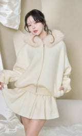 モデル：158cm（着用サイズ：FREE　着用カラー：IVO）