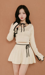 モデル：158cm（着用サイズ：FREE　着用カラー：IVO）