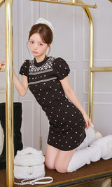 モデル：158cm（着用サイズ：FREE　着用カラー：BLK）