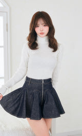 モデル：158cm（着用サイズ：FREE　着用カラー：WHT）