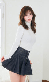 モデル：158cm（着用サイズ：S　着用カラー：IND）