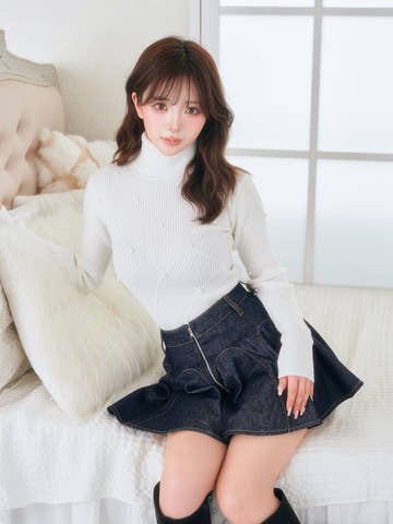 モデル：158cm（着用サイズ：FREE　着用カラー：WHT）