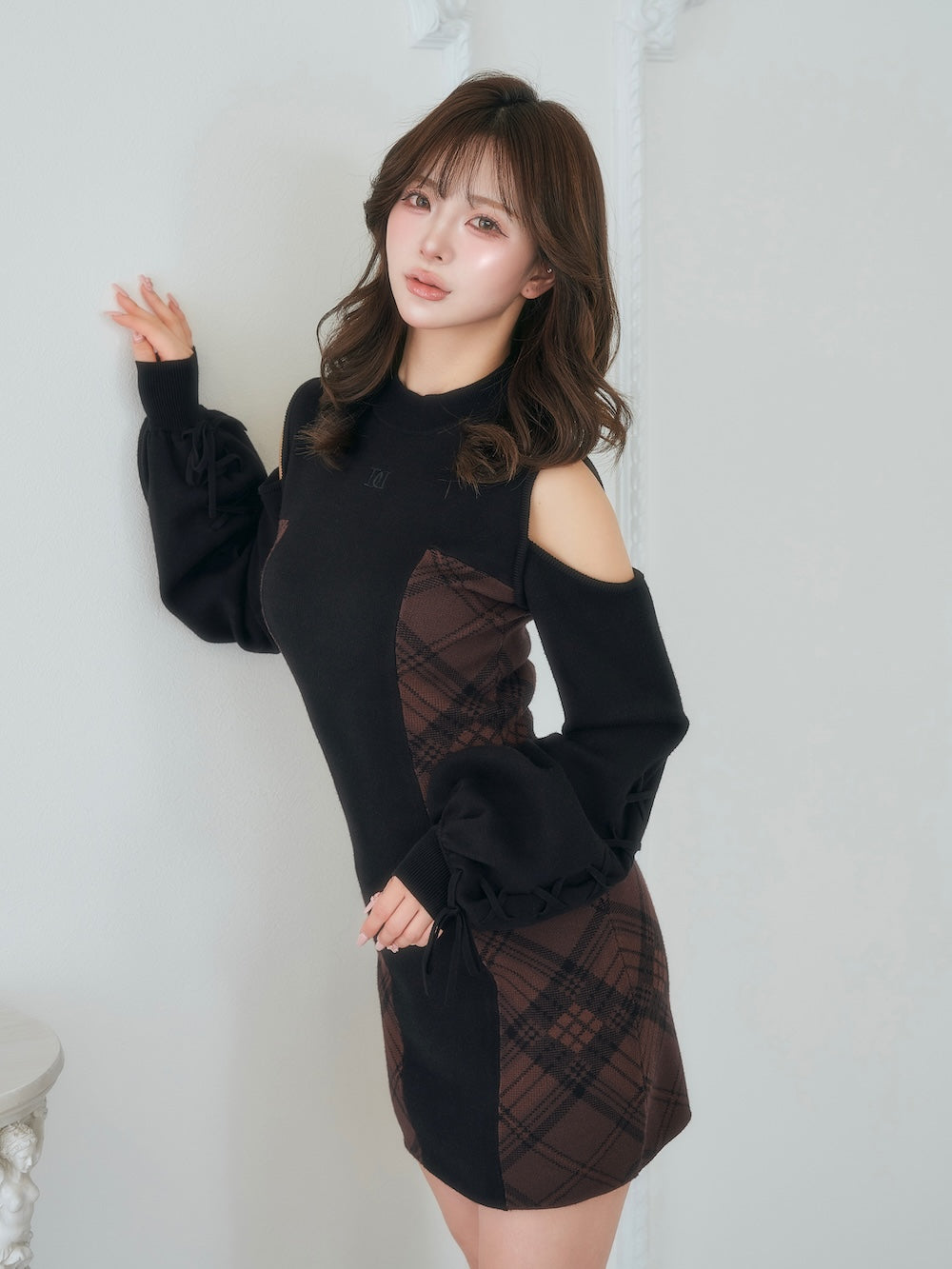 モデル：158cm（着用サイズ：FREE　着用カラー：BLK）