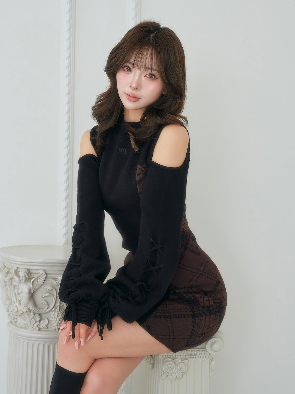 モデル：158cm（着用サイズ：FREE　着用カラー：BLK）