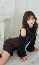 モデル：158cm（着用サイズ：FREE　着用カラー：BLK）