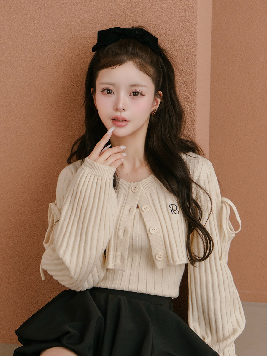 モデル：158cm（着用サイズ：FREE　着用カラー：IVO）