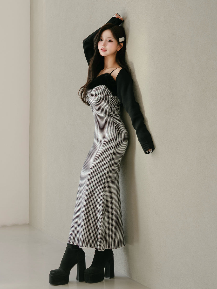 モデル：158cm（着用サイズ：FREE　着用カラー：BLK）