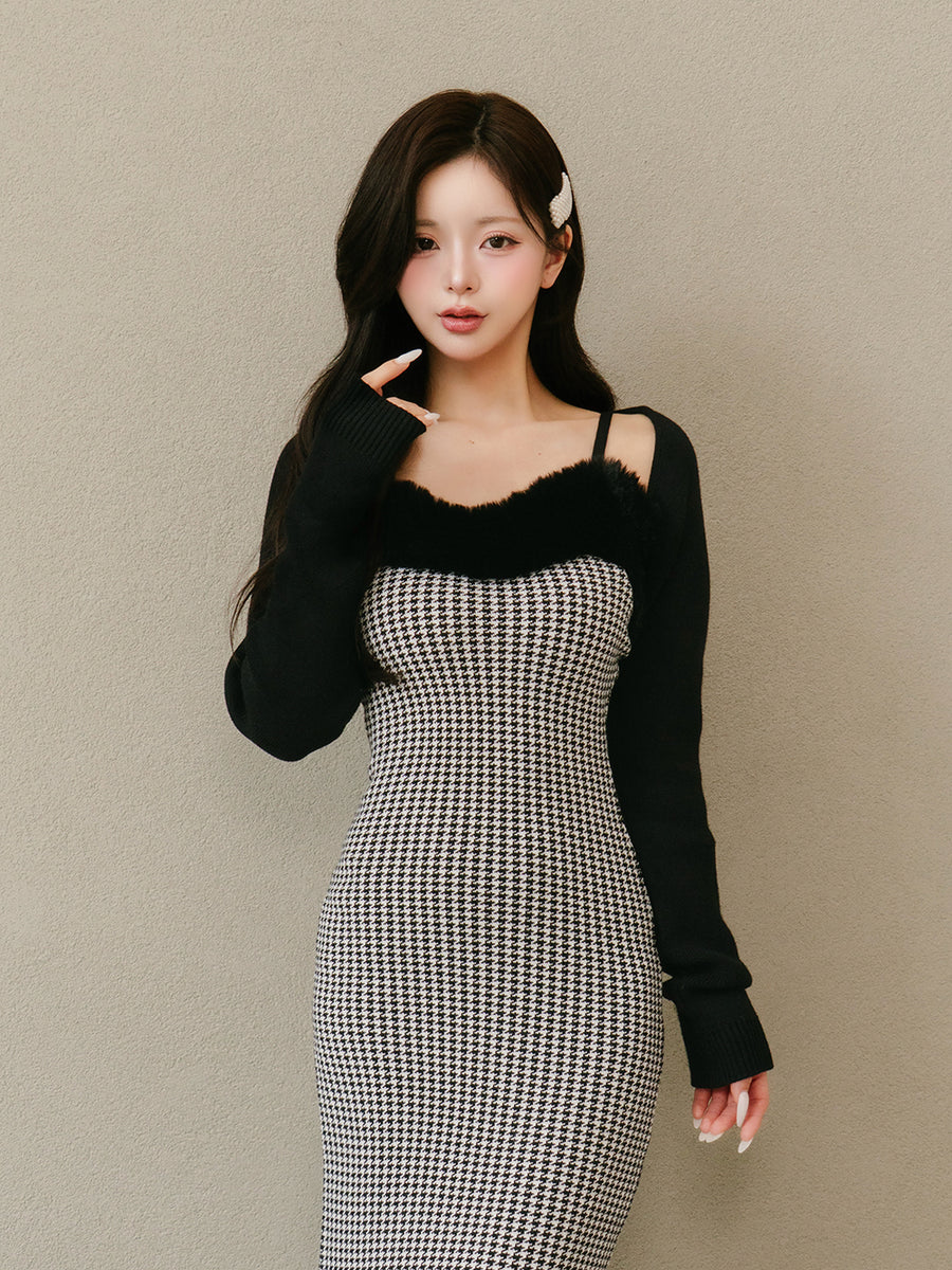 モデル：158cm（着用サイズ：FREE　着用カラー：BLK）