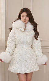モデル：158cm（着用サイズ：S　着用カラー：WHT）
