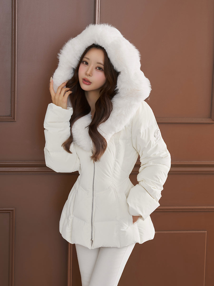 モデル：158cm（着用サイズ：S　着用カラー：WHT）