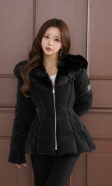 モデル：158cm（着用サイズ：S　着用カラー：BLK）