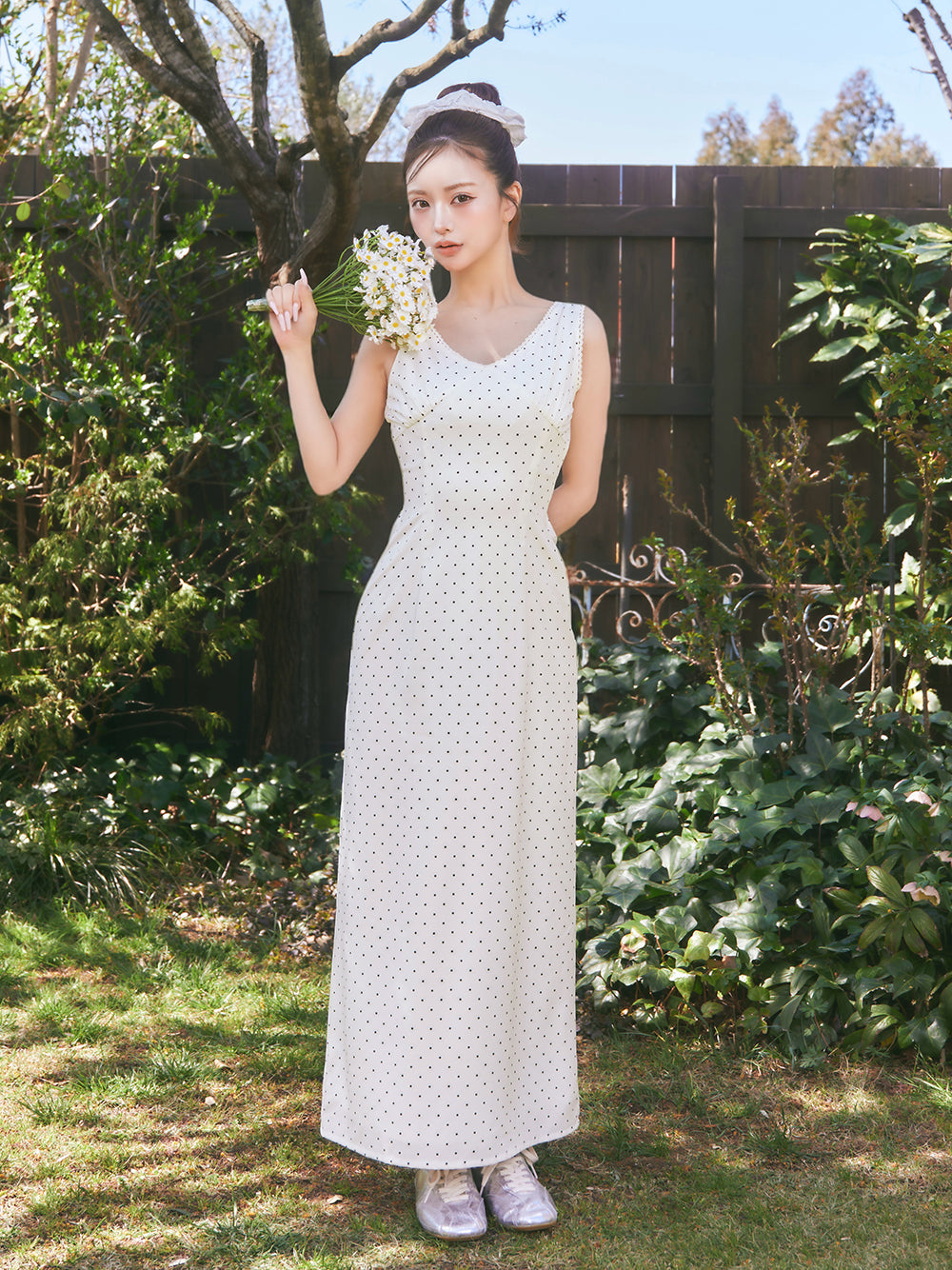 モデル：158cm（着用サイズ：FREE　着用カラー：WHT）
