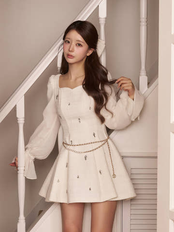 モデル：158cm（着用サイズ：FREE　着用カラー：WHT）