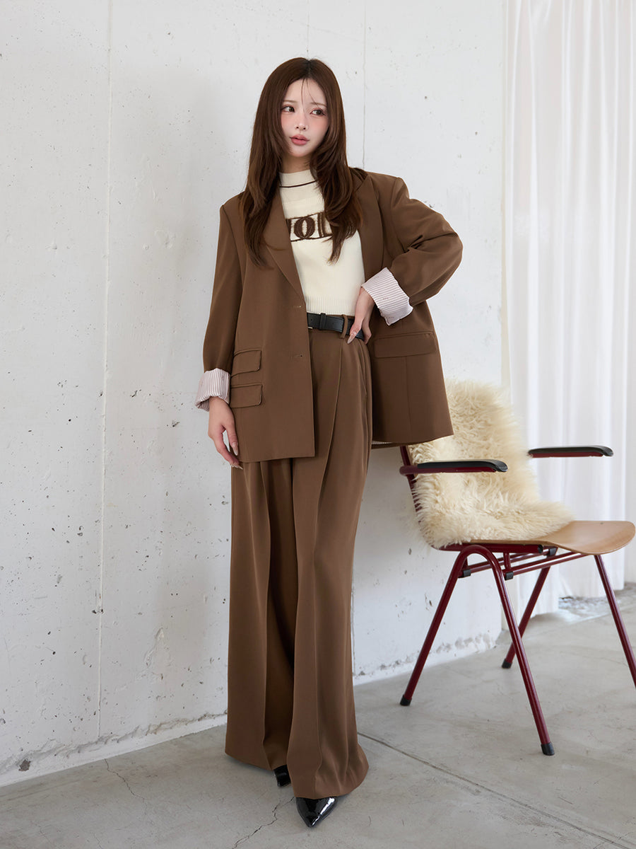 モデル：158cm（着用サイズ：FREE　着用カラー：IVO）