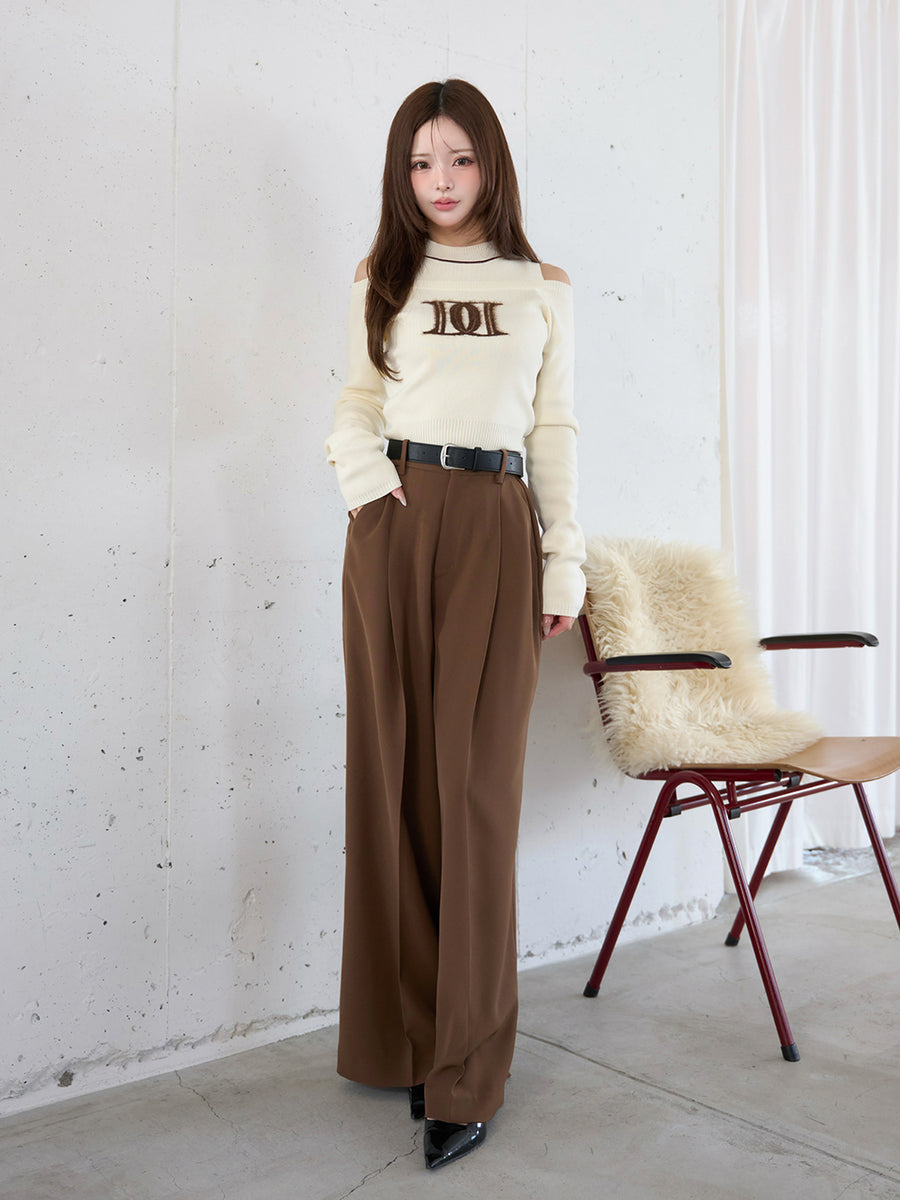 モデル：158cm（着用サイズ：FREE　着用カラー：IVO）