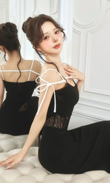 モデル：158cm（着用サイズ：FREE　着用カラー：BLK）