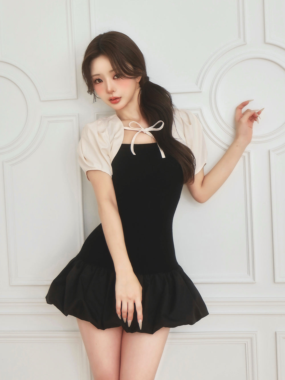 モデル：158cm（着用サイズ：FREE　着用カラー：BLK）