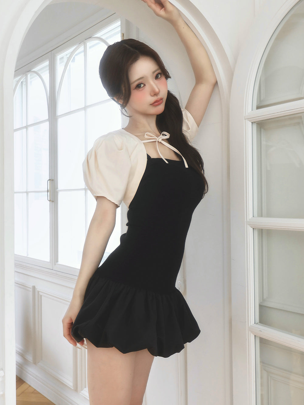モデル：158cm（着用サイズ：FREE　着用カラー：BLK）