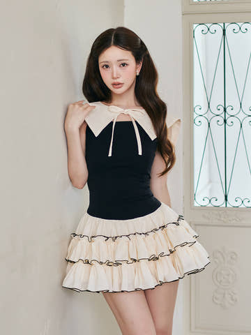 モデル：158cm（着用サイズ：FREE　着用カラー：BLK）