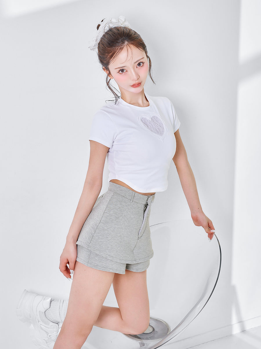 モデル：158cm（着用サイズ：FREE　着用カラー：WHT）