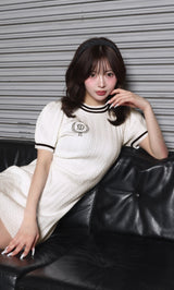 モデル：158cm（着用サイズ：FREE　着用カラー：BLK）