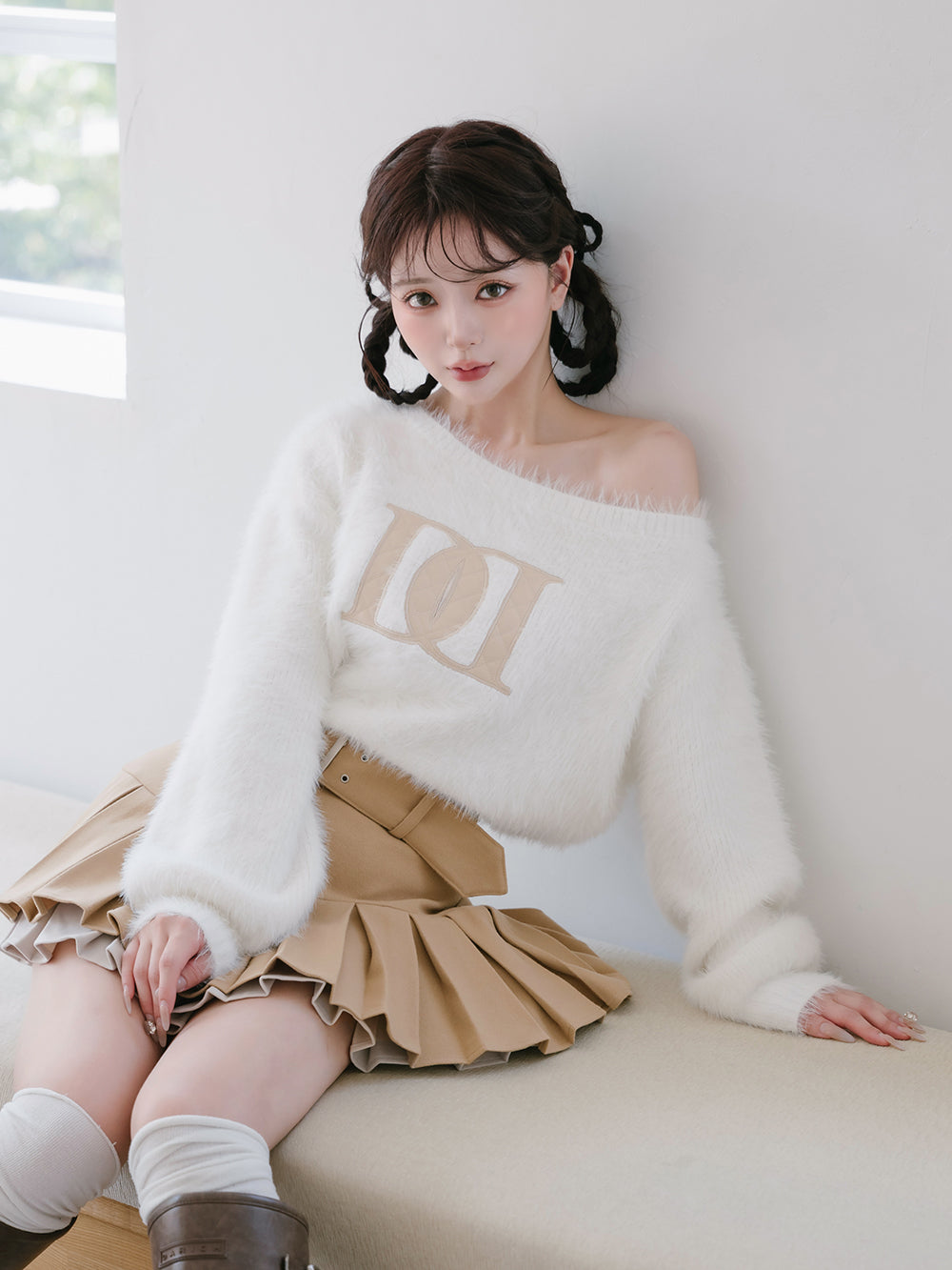 モデル：158cm（着用サイズ：FREE　着用カラー：IVO）