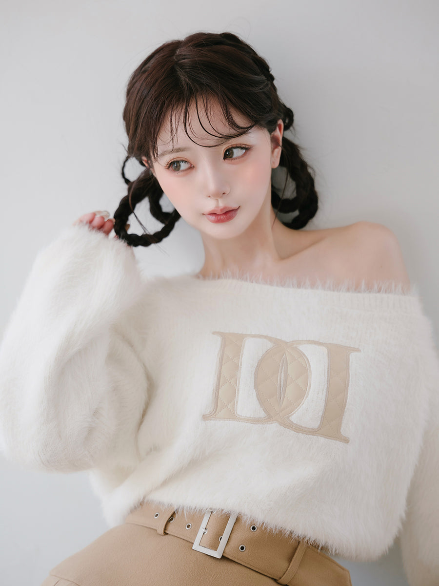 モデル：158cm（着用サイズ：FREE　着用カラー：IVO）