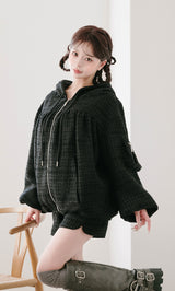 モデル：158cm（着用サイズ：FREE　着用カラー：BLK）