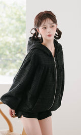 モデル：158cm（着用サイズ：FREE　着用カラー：BLK）