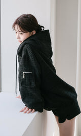 モデル：158cm（着用サイズ：FREE　着用カラー：BLK）