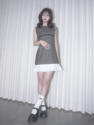 モデル：158cm（着用サイズ：FREE　着用カラー：GRY）