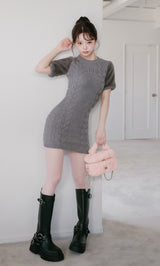 モデル：158cm（着用サイズ：FREE　着用カラー：GRY）