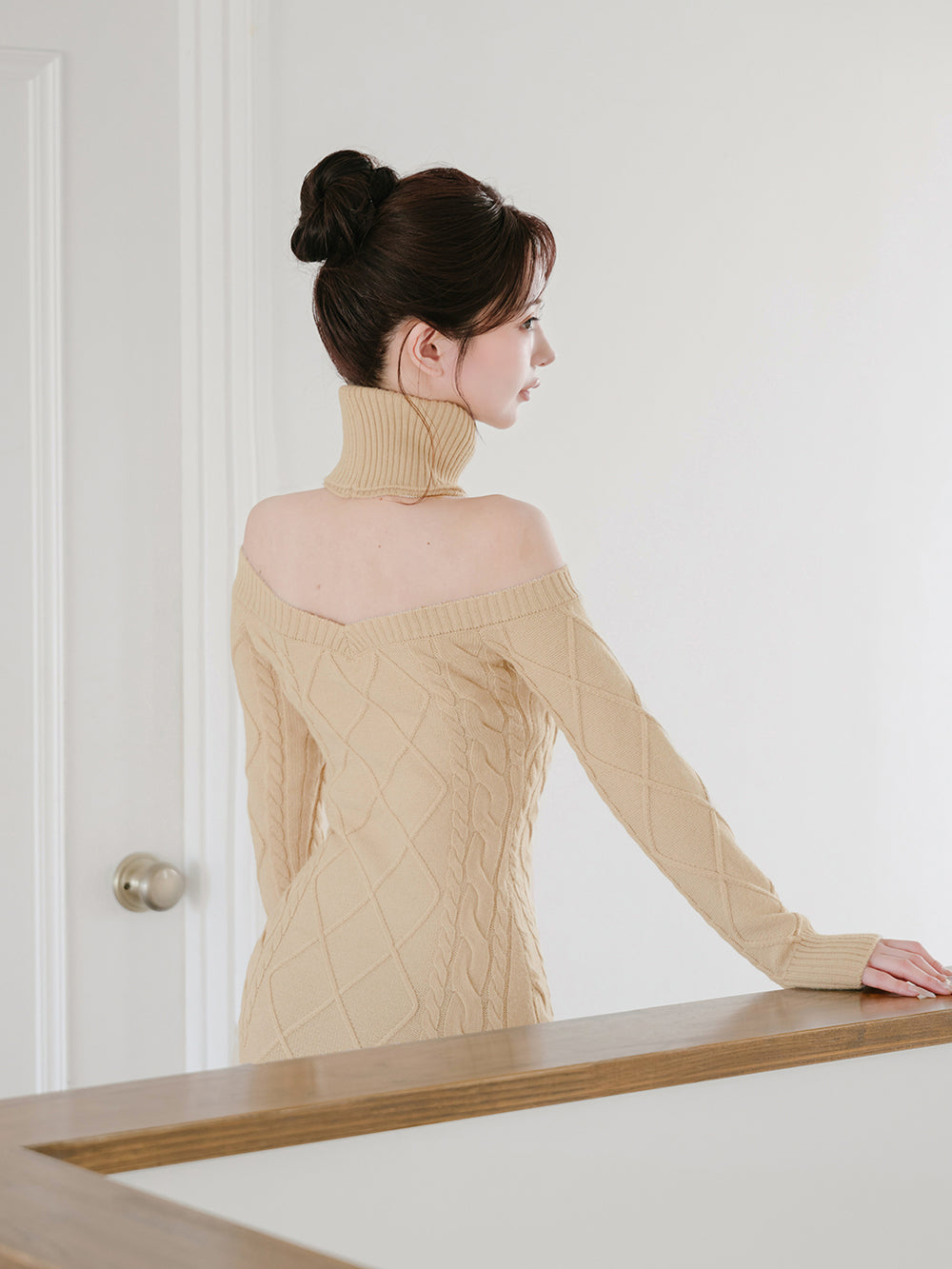 モデル：158cm（着用サイズ：FREE　着用カラー：BEG）